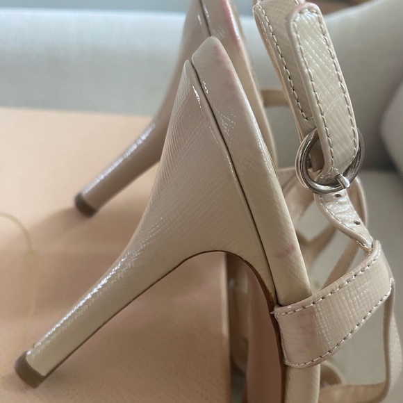 AUTHENTIC PRADA Sandal in Saffiano Leather, Color Seta, Size 37.5 / Size 7 - Picture 6 of 12